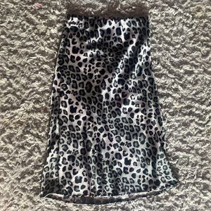 Midi skirt leopard print